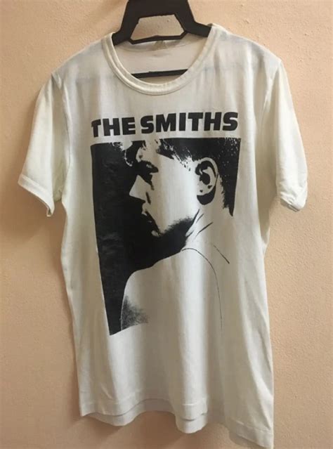 The Ultimate Guide to the Smiths Vintage T-Shirt: A Must-Have for Music Lovers